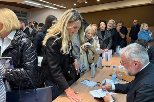 Представљање књиге Митрополита Григорија ,,Једни другима потребни” у Будви